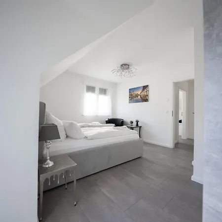 Weisses Haus * Oststeinbek